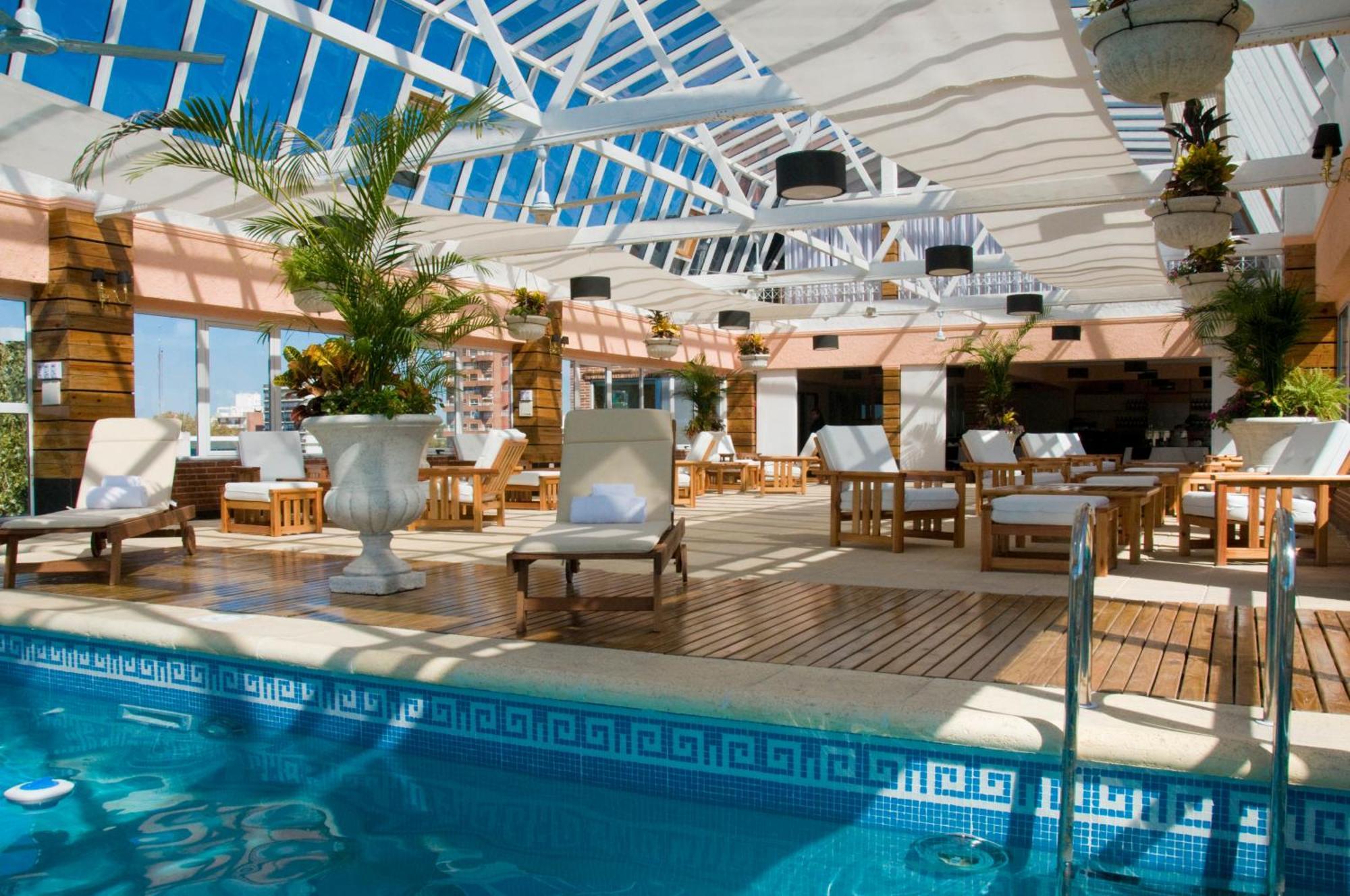 Ramada By Wyndham Buenos Aires Hotel Vicente López Eksteriør billede