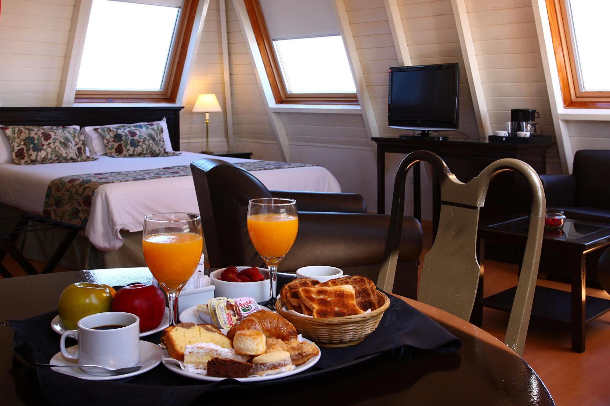 Ramada By Wyndham Buenos Aires Hotel Vicente López Eksteriør billede