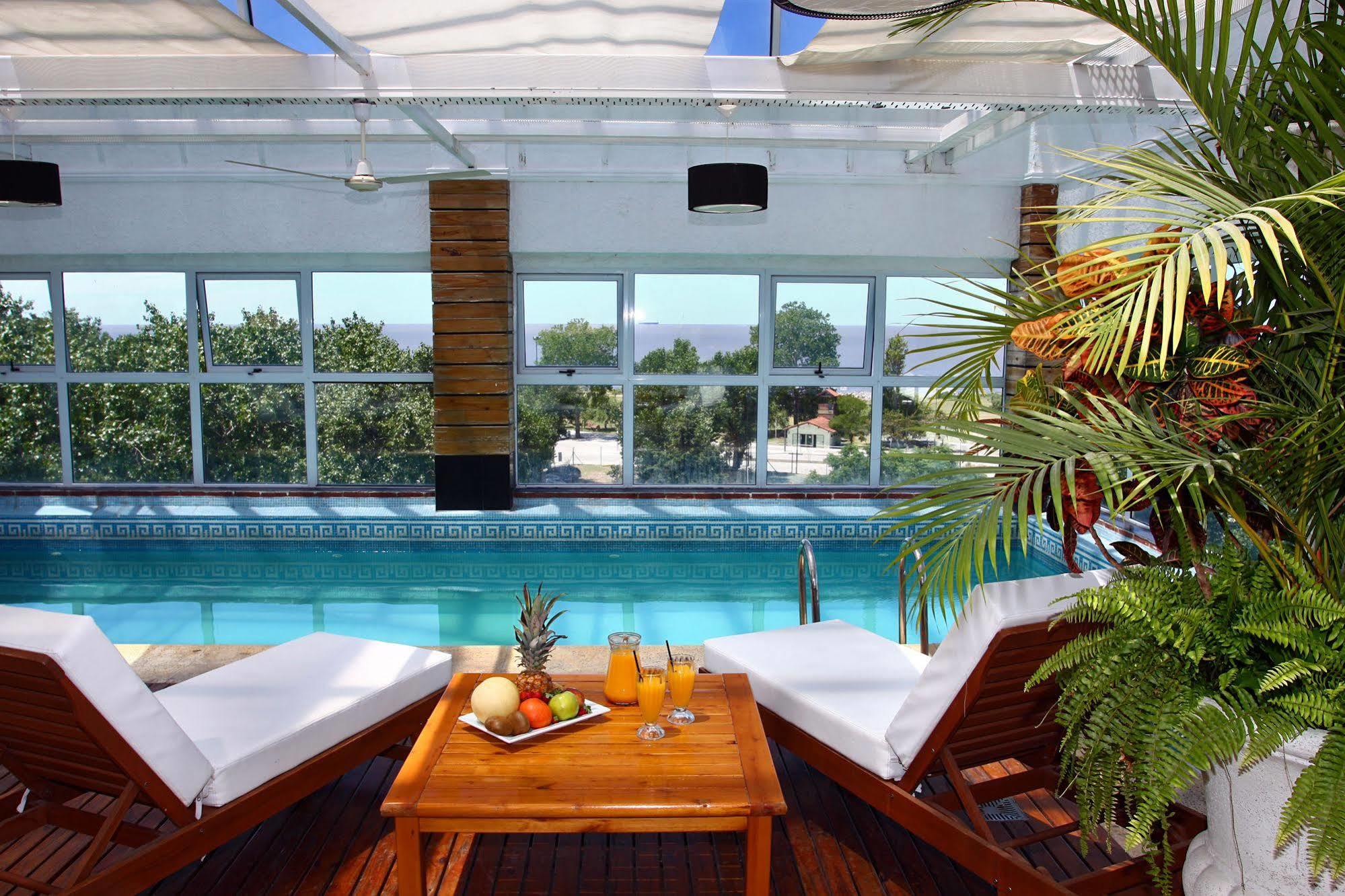 Ramada By Wyndham Buenos Aires Hotel Vicente López Eksteriør billede