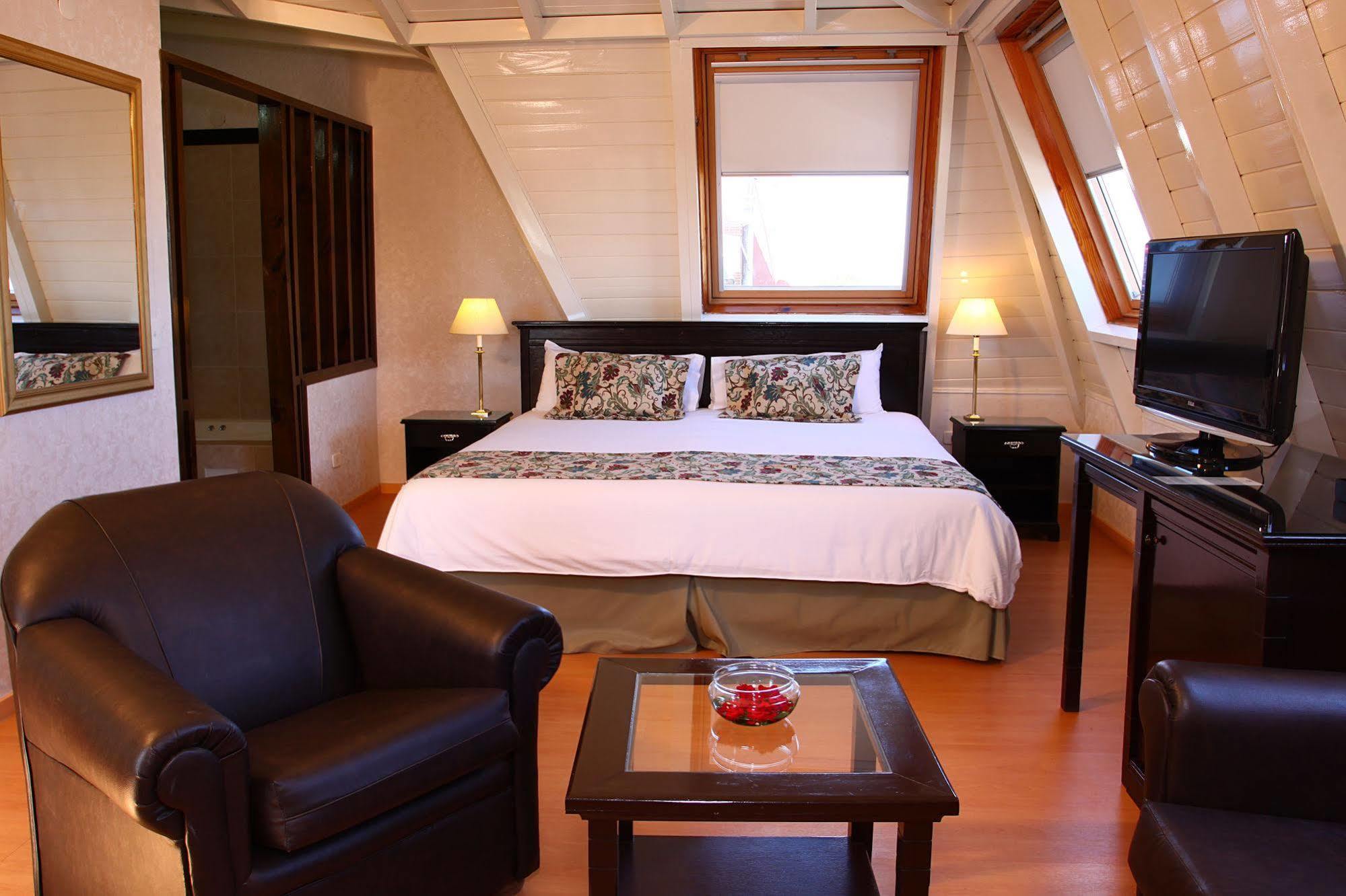 Ramada By Wyndham Buenos Aires Hotel Vicente López Eksteriør billede